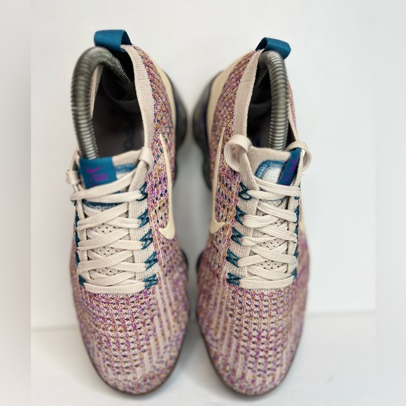 Nike Air Vapormax Flyknit 3 FK-3 Desert Sand/Vivid Purp Women’s Sz 7M AJ6910-007 - Picture 4 of 16